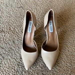 Nude Steve Madden pumps